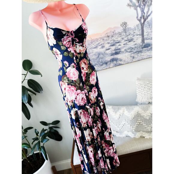 Beauty and Blooms cottagecore floral button front curve hugging maxi dress Sm - Picture 8 of 8